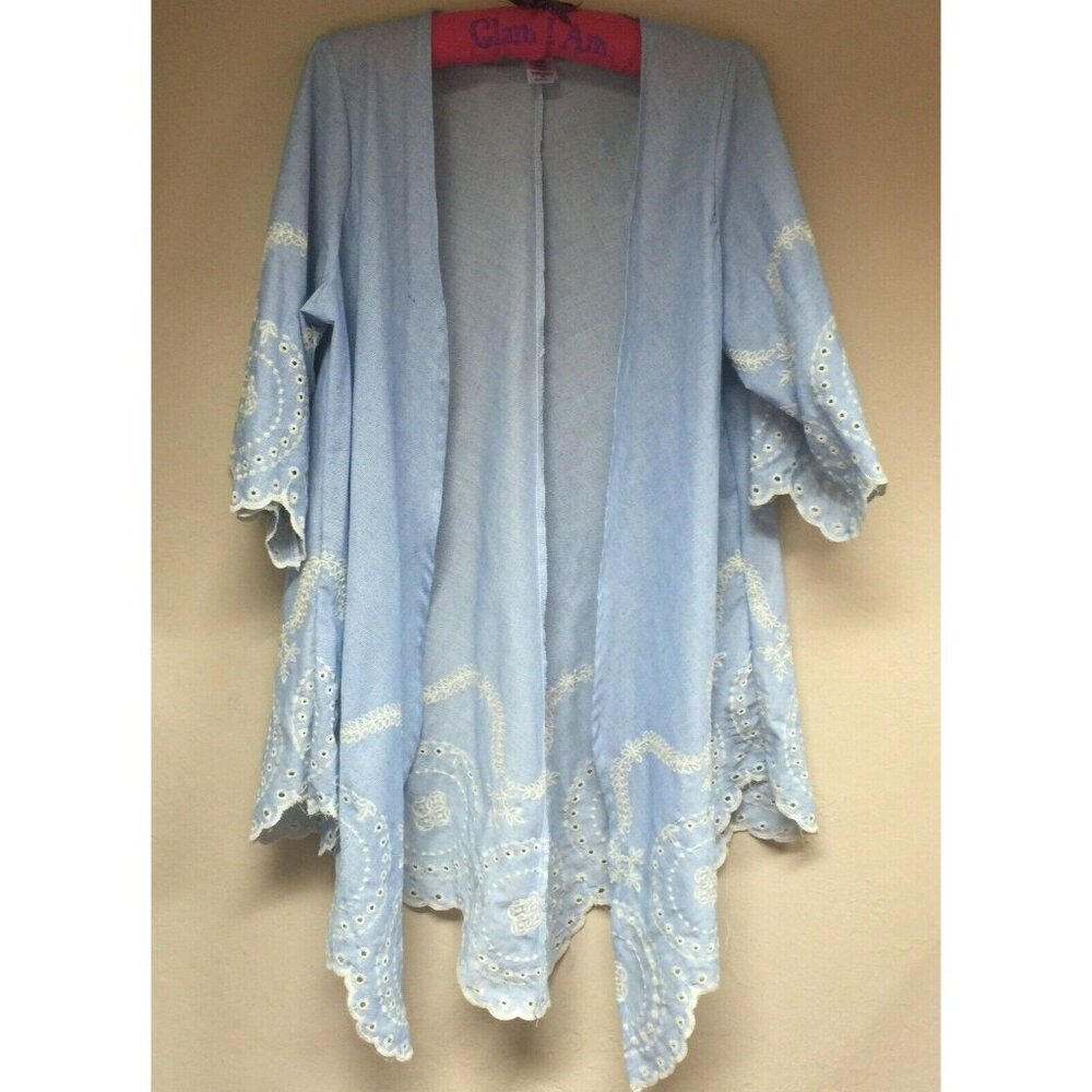 Time and Tru Kimono with Scallop Hem Embroidery Top/Cardigan Size S-M Blue